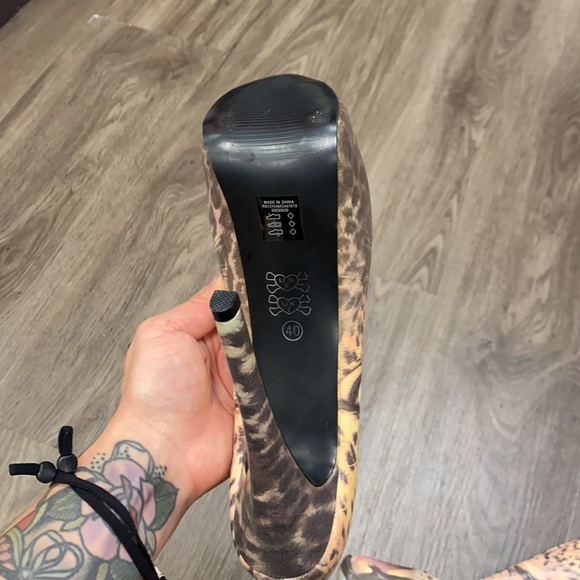 Brand new Iron Fist leopard 6” platforms - Picture 5 of 5